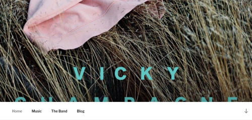 https://vickychampagne.com/